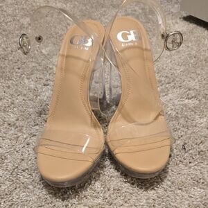 Gianni Bini Tan and Cream Minimalist Heels